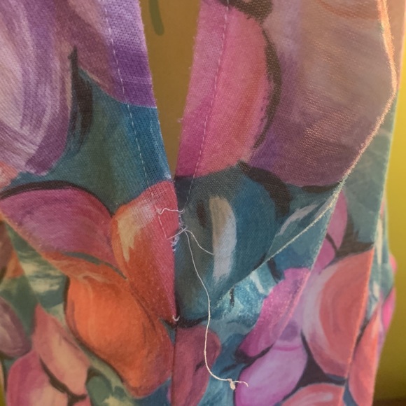 Vintage Floral Top - Picture 6 of 9